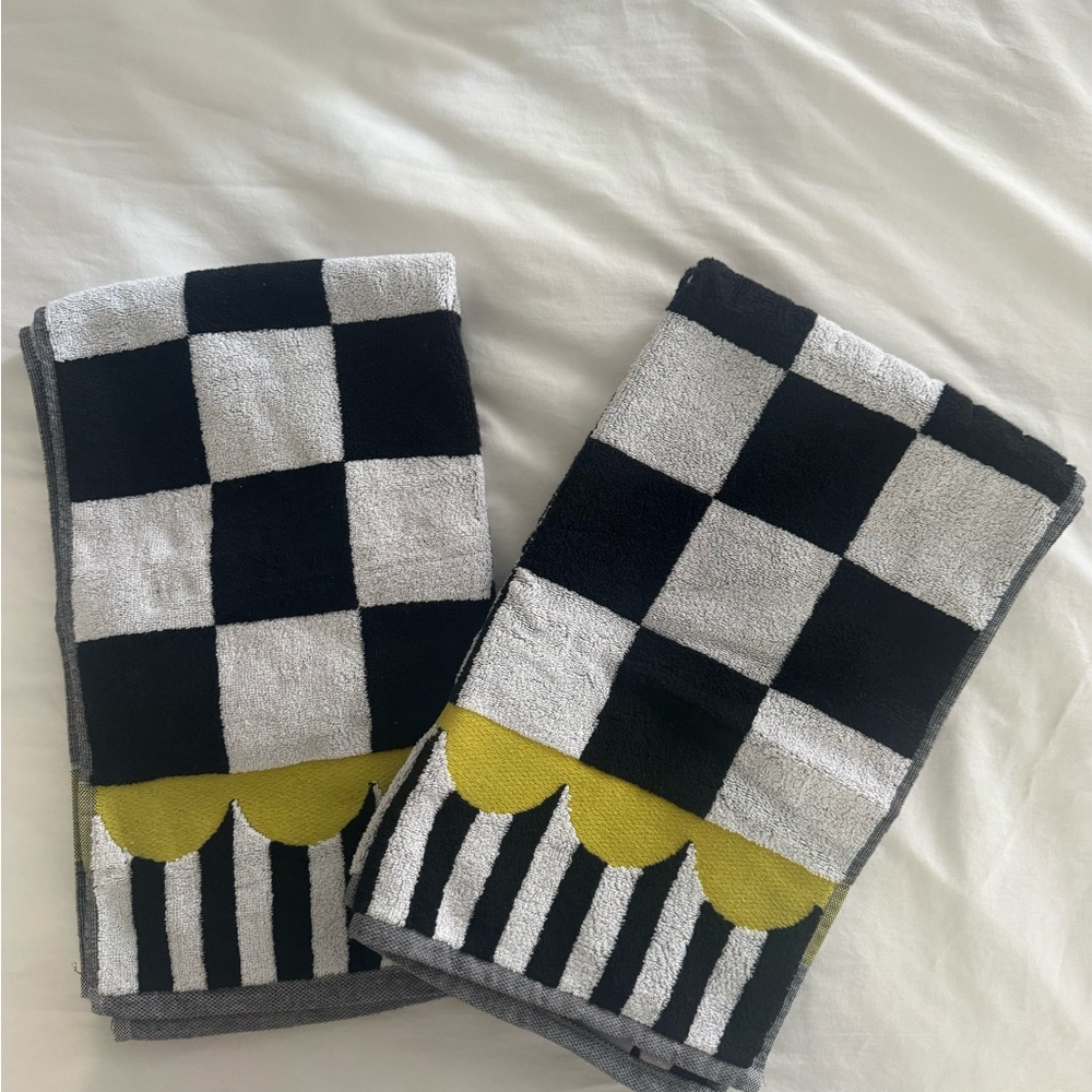 Mackenzie Childs Courtly Check Hand Towels